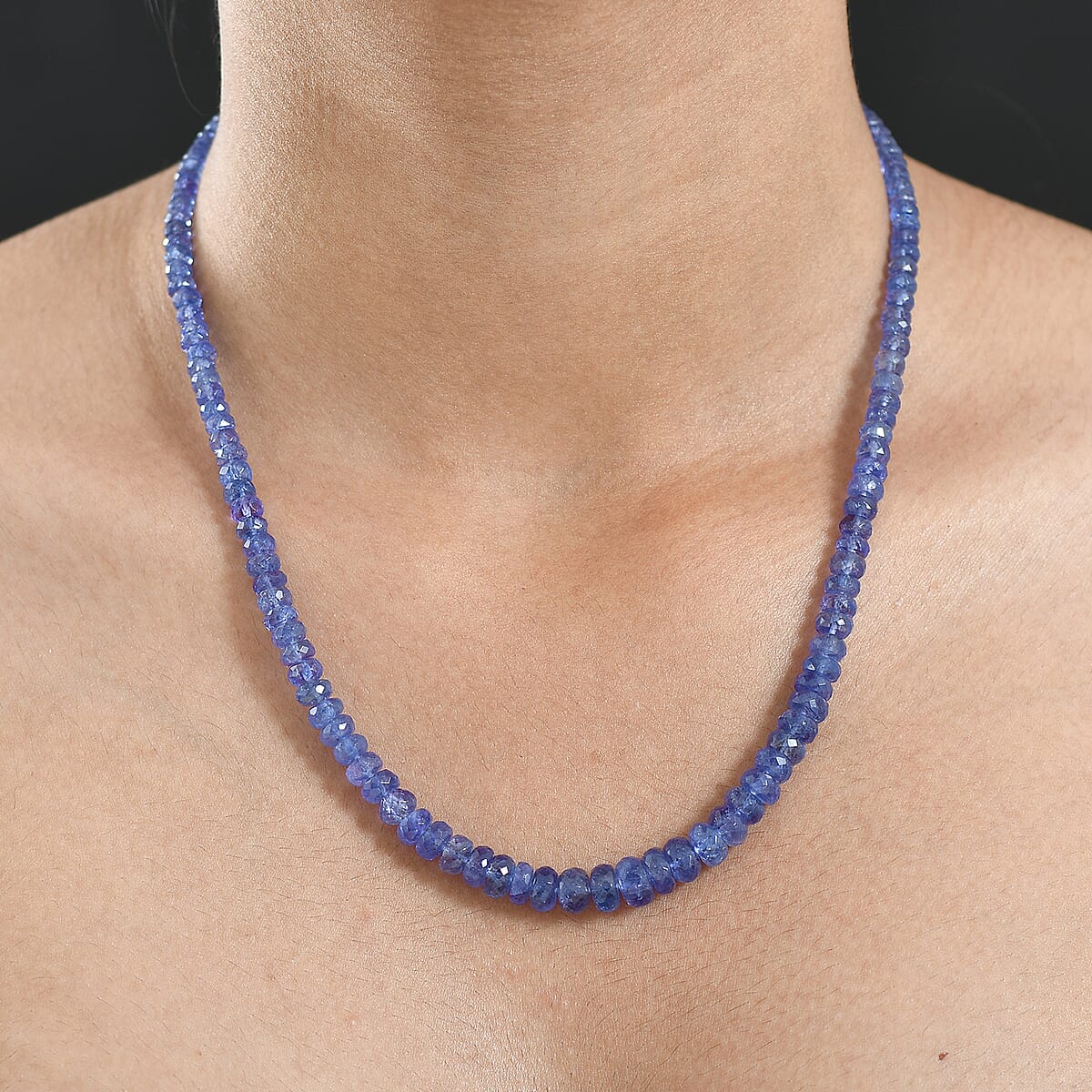 Doorbuster Certified & Appraised Luxoro AAA Tanzanite Beaded Graduated 125 ctw Necklace 18-20 Inches in 14K Yellow Gold  image number 2