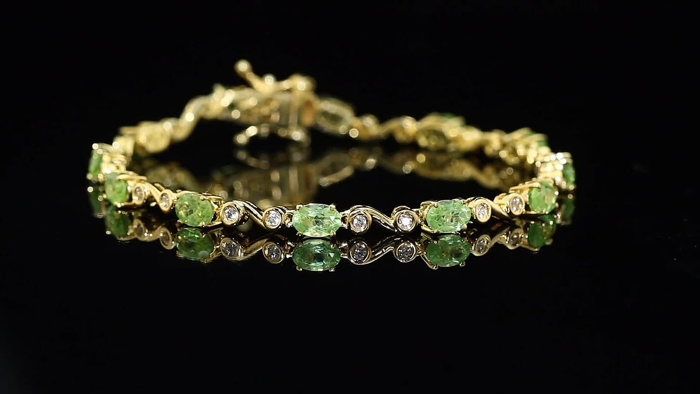 EverTrue Hebei Peridot and White Zircon 5.50 ctw Bracelet in 18K YG Plated (6.50 In)