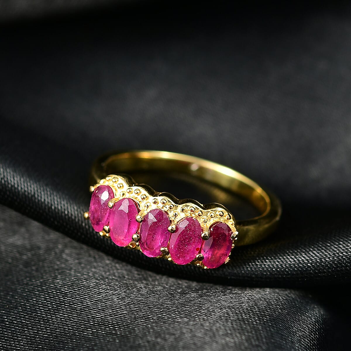 EverTrue Niassa Ruby (FF) 1.65 ctw 5 Stone Ring in 18K YG Plated (Size 10.0) image number 1