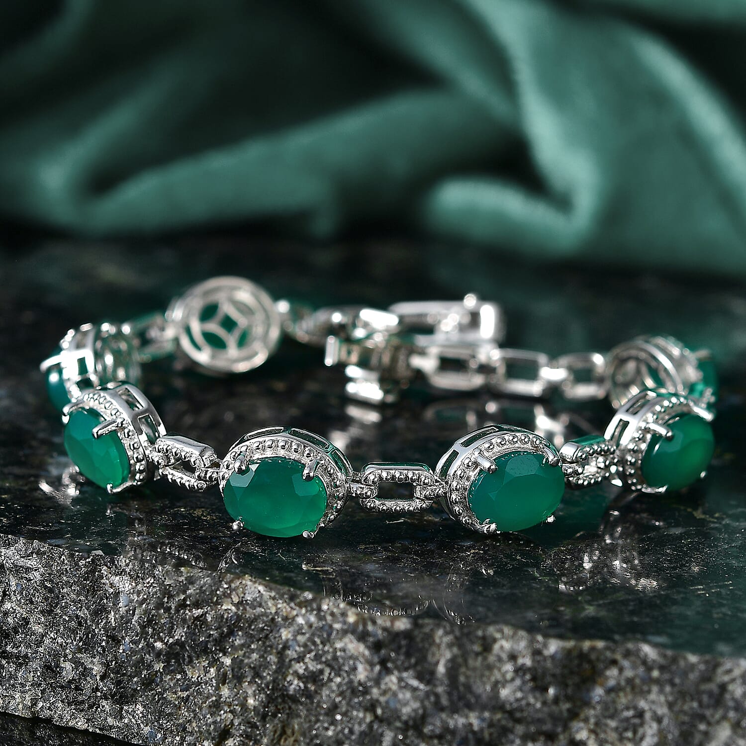 EverTrue Verde Onyx 12.80 ctw Bracelet in Platinum Bond (7.25 In)