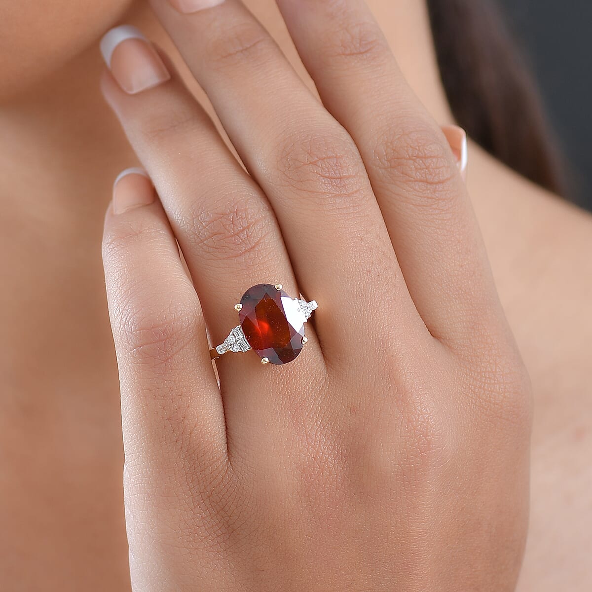 Doorbuster AAA Ceylon Honey Garnet and Luxuriant Lab Grown Diamond G-H SI Flame of Passion 6.65 ctw Ring in 18K Vermeil Yellow Gold Over Sterling Silver (Size 10.0) image number 2