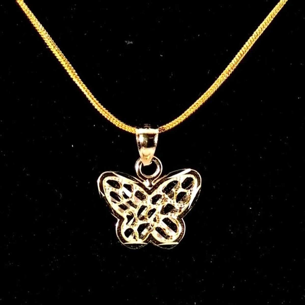 Made in America Butterfly Pendant without Chain in 10K Yellow Gold 1.60 Grams image number 3