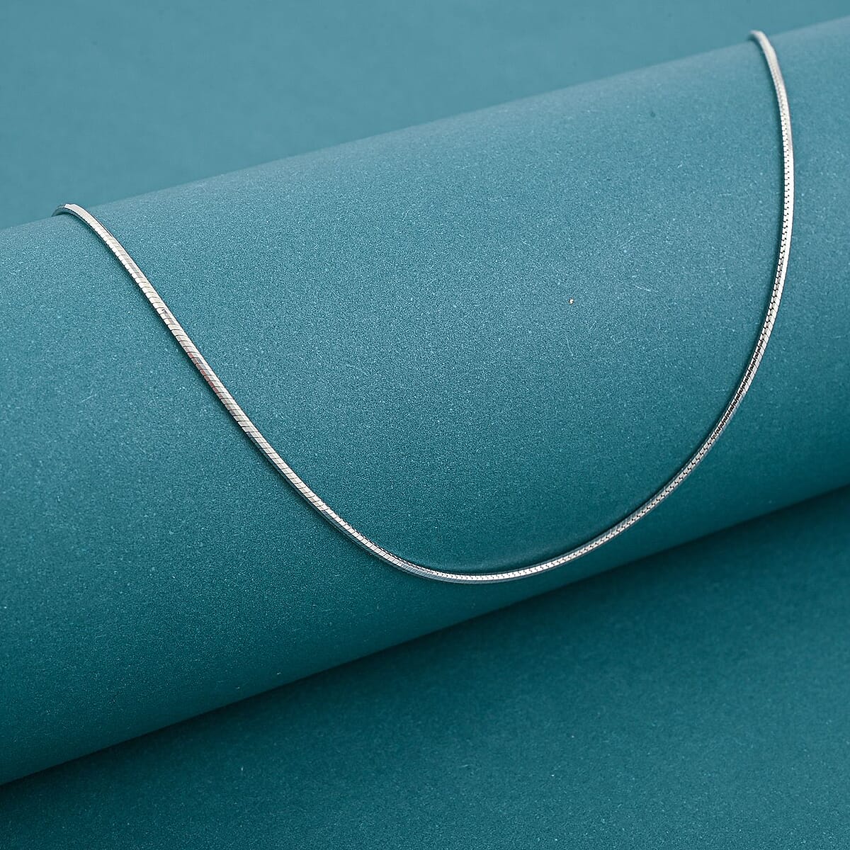 Diamond-cut Snake Chain Necklace in Rhodium Over Sterling Silver 5.7 Grams 30 Inches image number 1