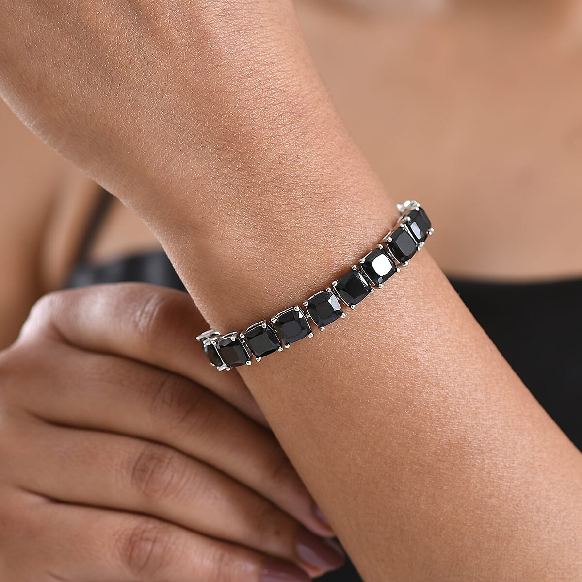 EverTrue Thai Black Spinel 49.25 ctw Royal Midnight Tennis Bracelet in Platinum Bond (8.00 In) image number 2