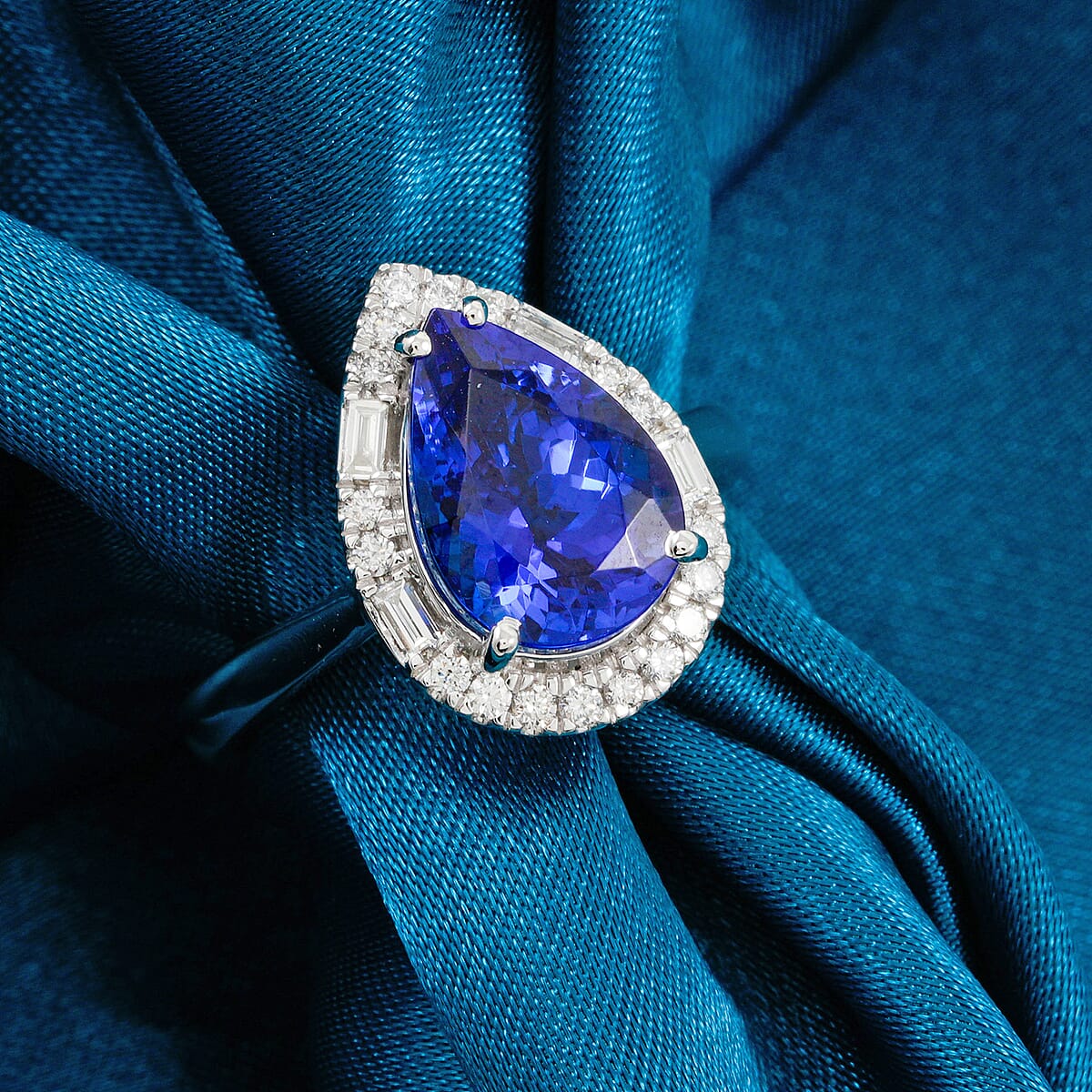 Certified & Appraised Rhapsody AAAA Tanzanite and Diamond E-F VS 4.00 ctw Ring in 950 Platinum (Size 10.0) 7.80 Grams image number 1