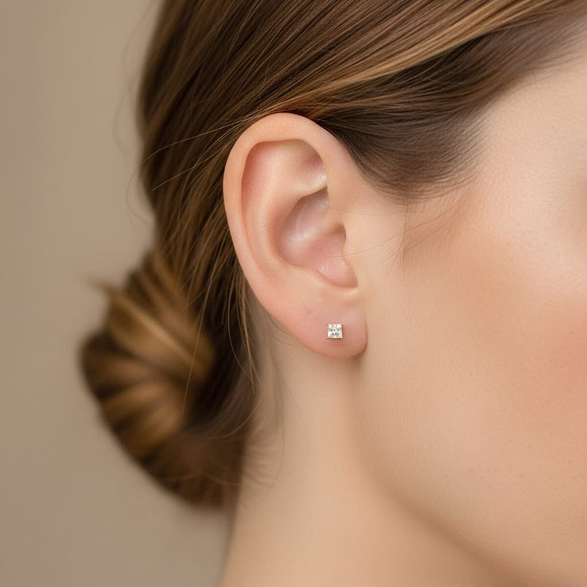 Doorbuster Luxuriant Lab Grown Diamond E-F VS 2.00 ctw Solitaire Stud Earrings in 14K Yellow Gold image number 2