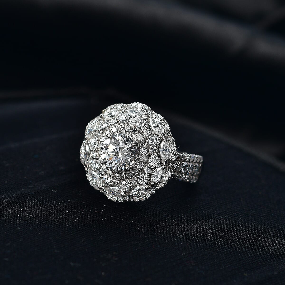 Luxuriant Lab Grown Diamond G-H SI 2.50 ctw Blossom Glow Ring in Rhodium Over Sterling Silver (Size 7.0) image number 1