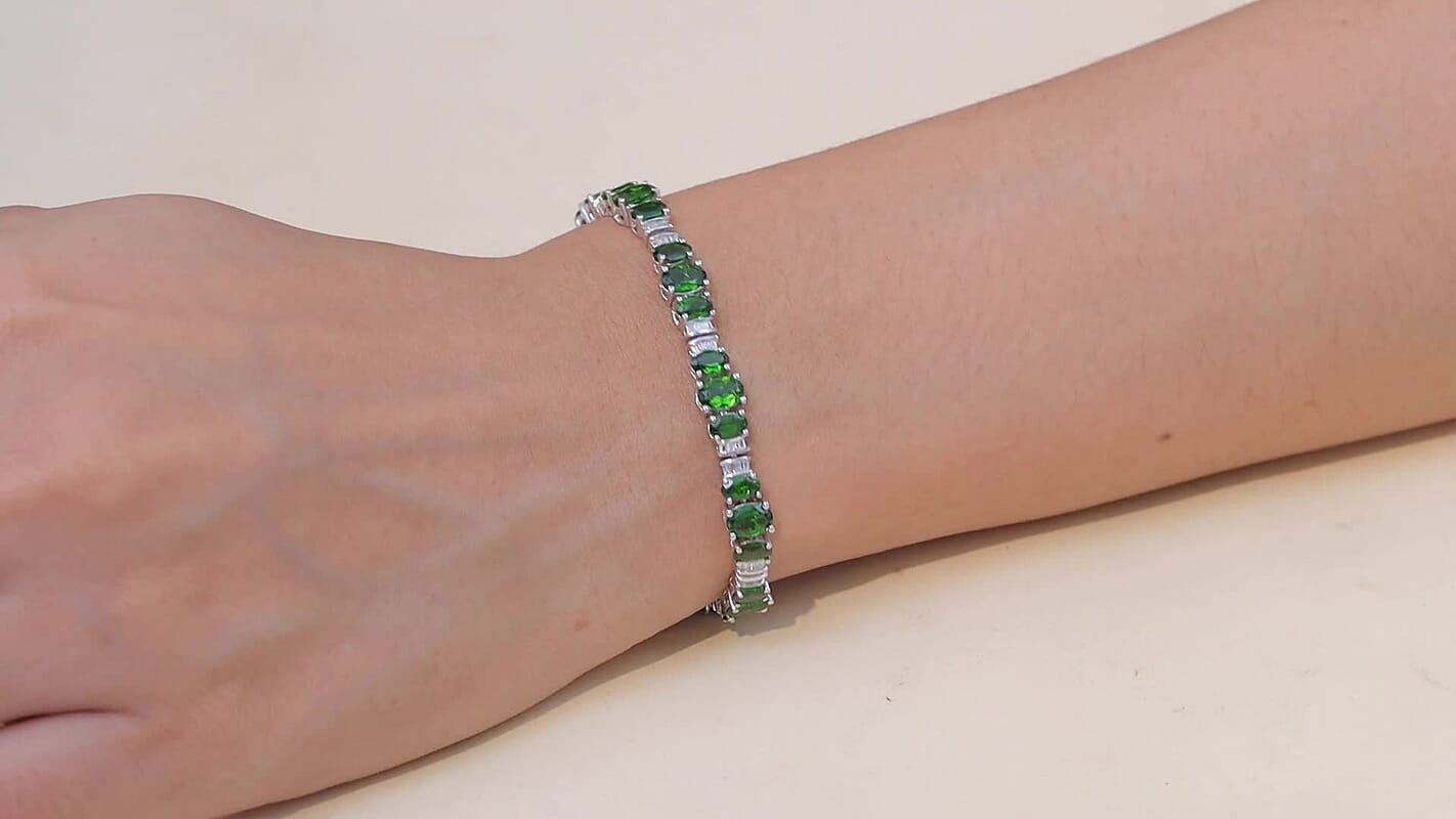 D'Joy Tanzanite, Diamond (0.45 cts) Bracelet in Rhodium Over Sterling Silver (6.50 In) 9.25 ctw