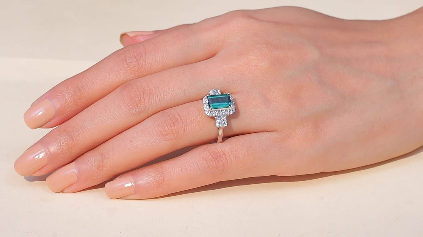 Certified & Appraised Rhapsody 950 Platinum AAAA Santa Rosa Tourmaline, Diamond (E-F, VS) (0.40 cts) Ring (Size 6.0) (7.35 g) 2.67 ctw