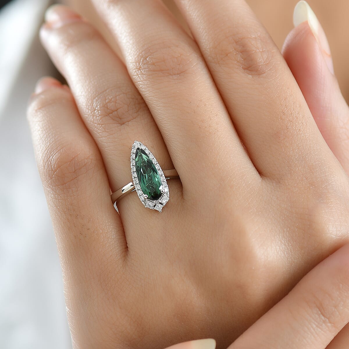 Doorbuster Certified & Appraised Rhapsody AAAA Pirineu Lagoon Tourmaline and E-F VS Diamond 1.51 ctw Ring in 950 Platinum (Size 6.0) 6.36 Grams image number 2