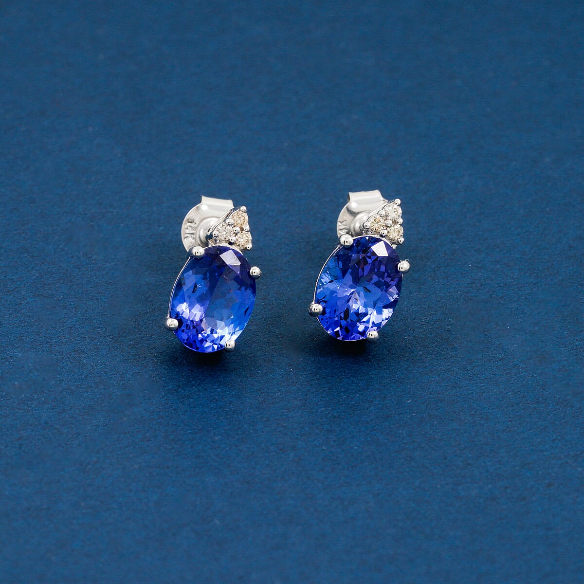 Certified & Appraised Luxoro AAA Tanzanite and I2 Diamond 3.50 ctw Earrings in 14K White Gold image number 1