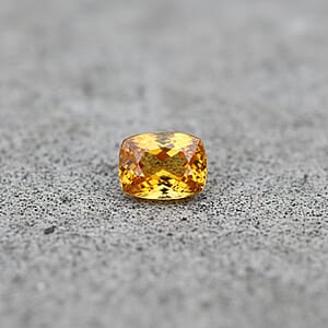 AAAA Adamantine Sphene (Cush 9x7 mm) 2.00 ctw