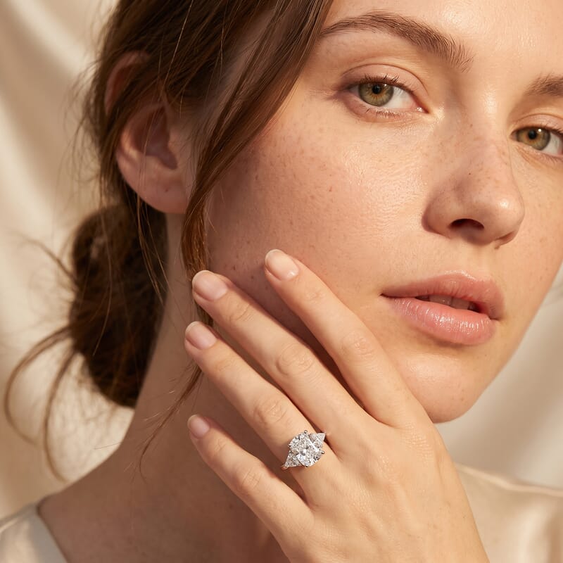 Luxuriant Lab Grown Diamond E-F VS 2.50 ctw Ring in 950 Platinum (Size 5.0) 4.26 Grams