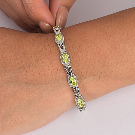 Simulated Lime Diamond - Product card gallery slide 3 (10178332229945)