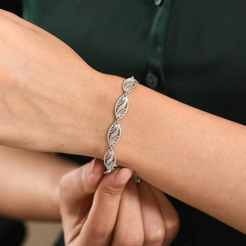 Rhapsody Leaf Whisper Bracelet in 950 Platinum (6.50 In) 10.60 Grams