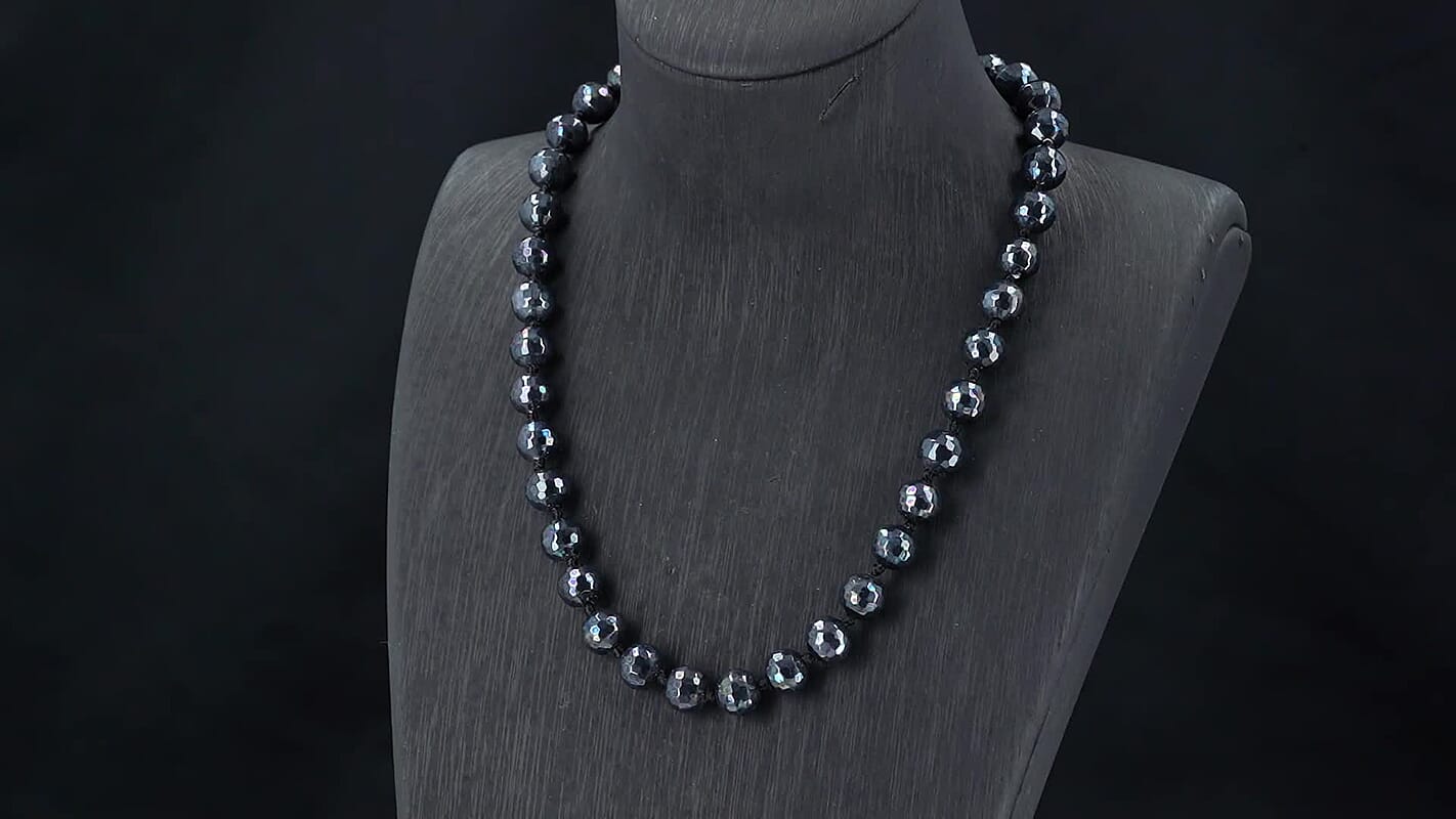 Doorbuster Faceted Sleeping Beauty Color Shell Pearl Necklace (18-20 Inches) in Stainless Steel