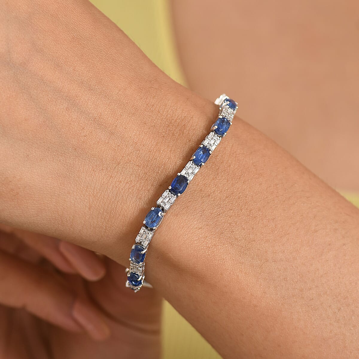 D'Joy Kashmir Kyanite, Moissanite Bracelet in Rhodium Over Sterling Silver 13.20 ctw (8.00 In) image number 2