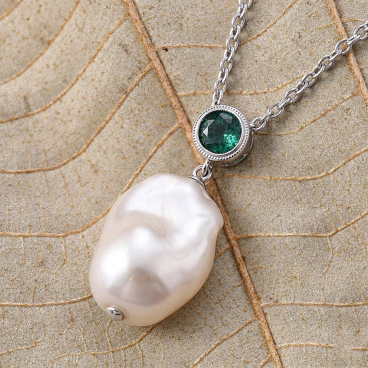 EverTrue White Shell Pearl, Simulated Green Diamond Pendant without Chain in Silvertone and Stainless Steel image number 1
