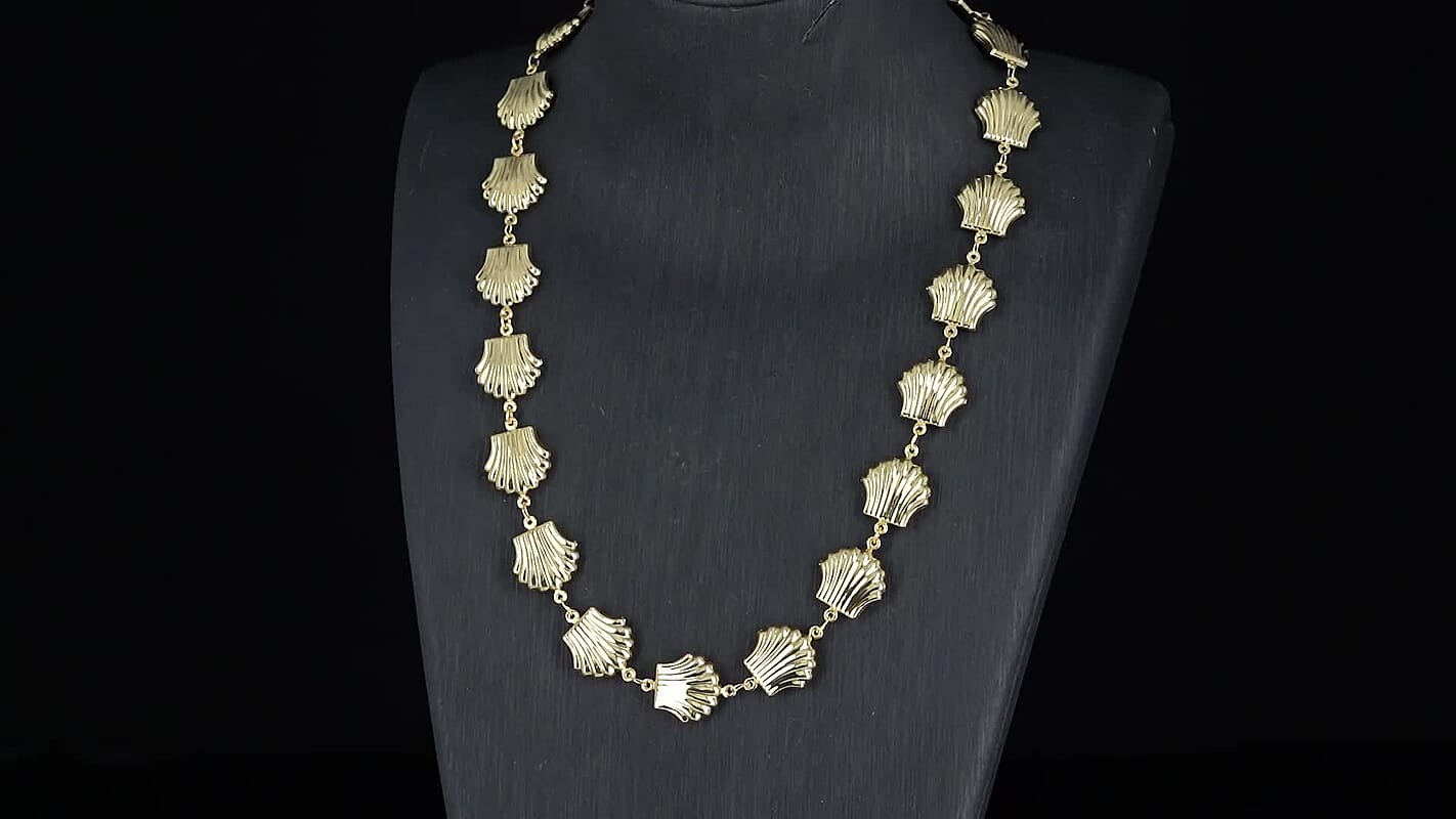 Shell Beaded Chain Necklace in Goldtone 20-22 Inches