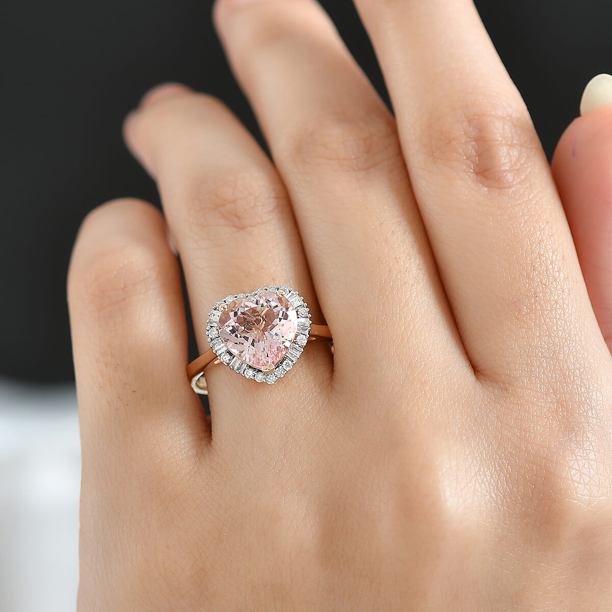 Certified Luxoro Palmeiras Pink Morganite, Diamond Ring in 10K Rose Gold 3.25 ctw (Size 9.0) image number 2