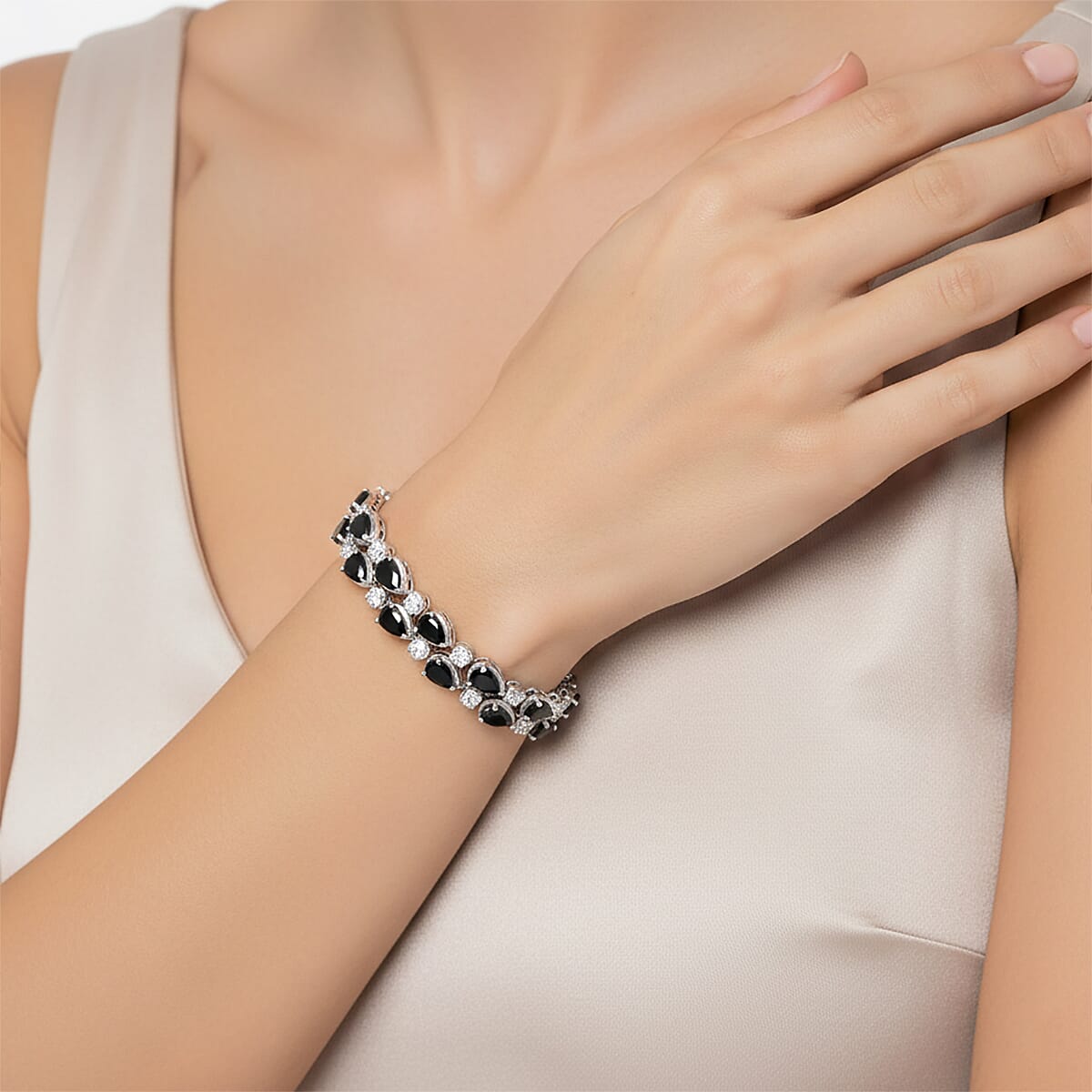 EverTrue Thai Black Spinel and White Zircon 18.30 ctw 2 Row Forest Dewdrop Bracelet in Platinum Bond (6.50 In) (Del. in 7-10 Days) image number 2