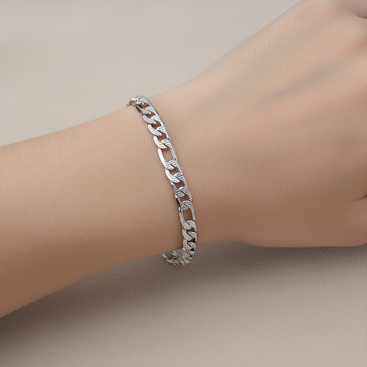Figaro Chain Bracelet in Stainless Steel (8.00 In) image number 2