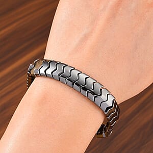 Black Hematite Chevron Block Stretch Men's Bracelet 207.50 ctw (8-8.5 Inches)