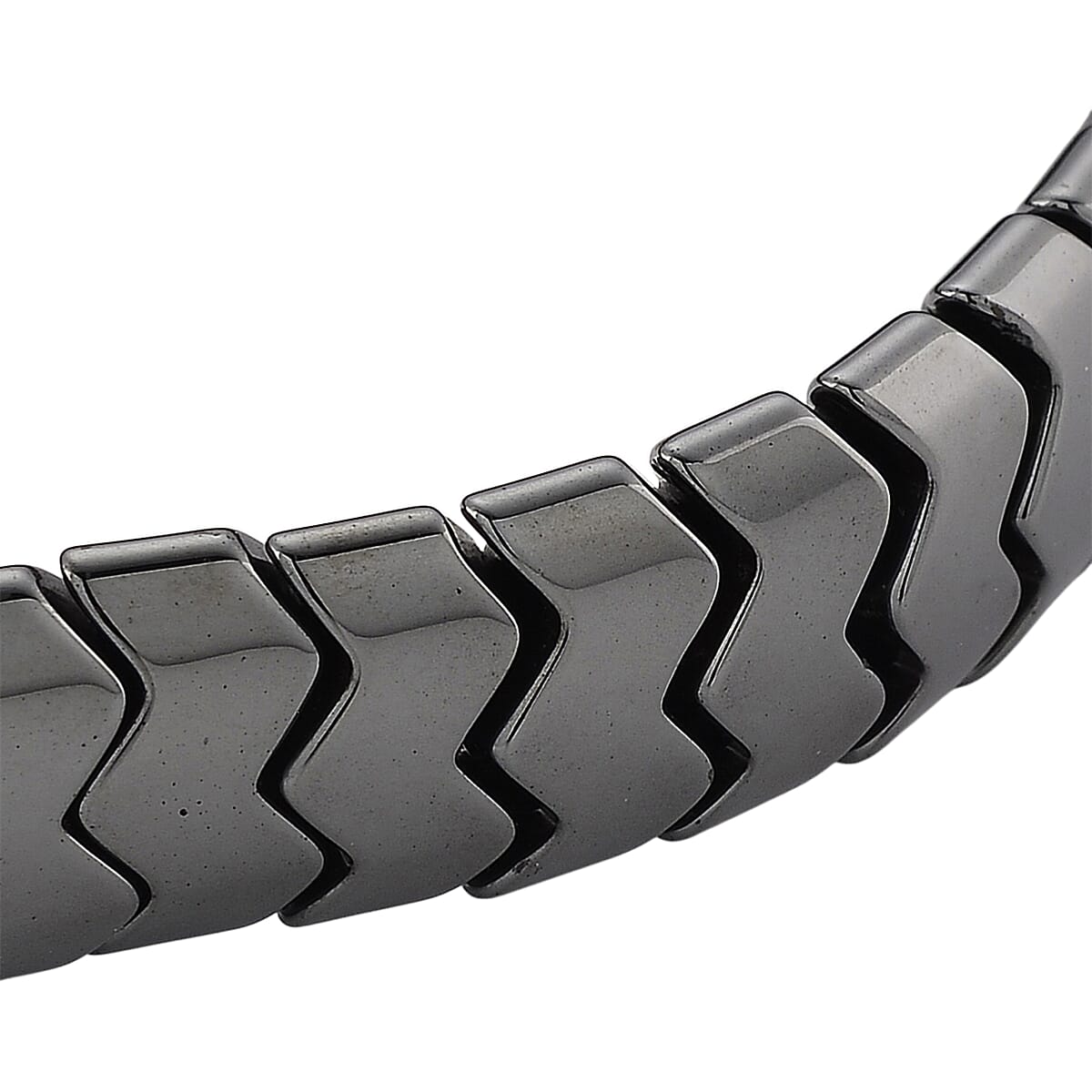 Black Color Hematite 207.50 ctw Chevron Block Stretch Men's Bracelet (8-8.5In) image number 3
