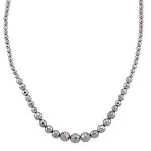 Silver Plated Hematite 560.00 ctw Beaded Necklace in Silvertone 21.25-23.25 Inches