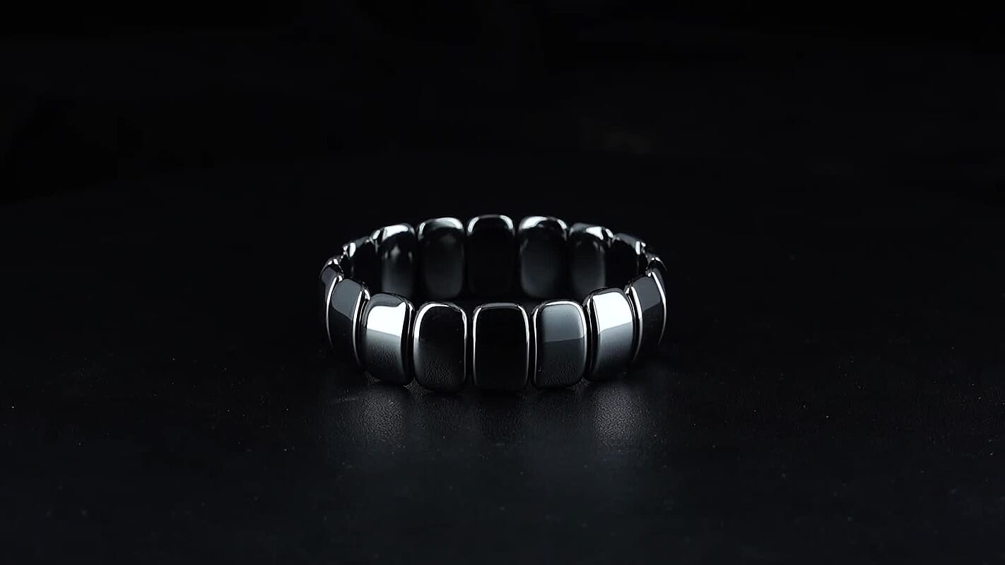Black Hematite Block Stretch Men's Bracelet  360.00 ctw (7.75-8.25 inches)