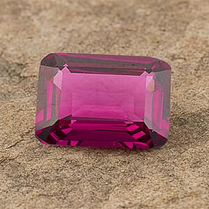 AAAA Radiant Ember Garnet (Oct 7x5 mm) 1.20 ctw