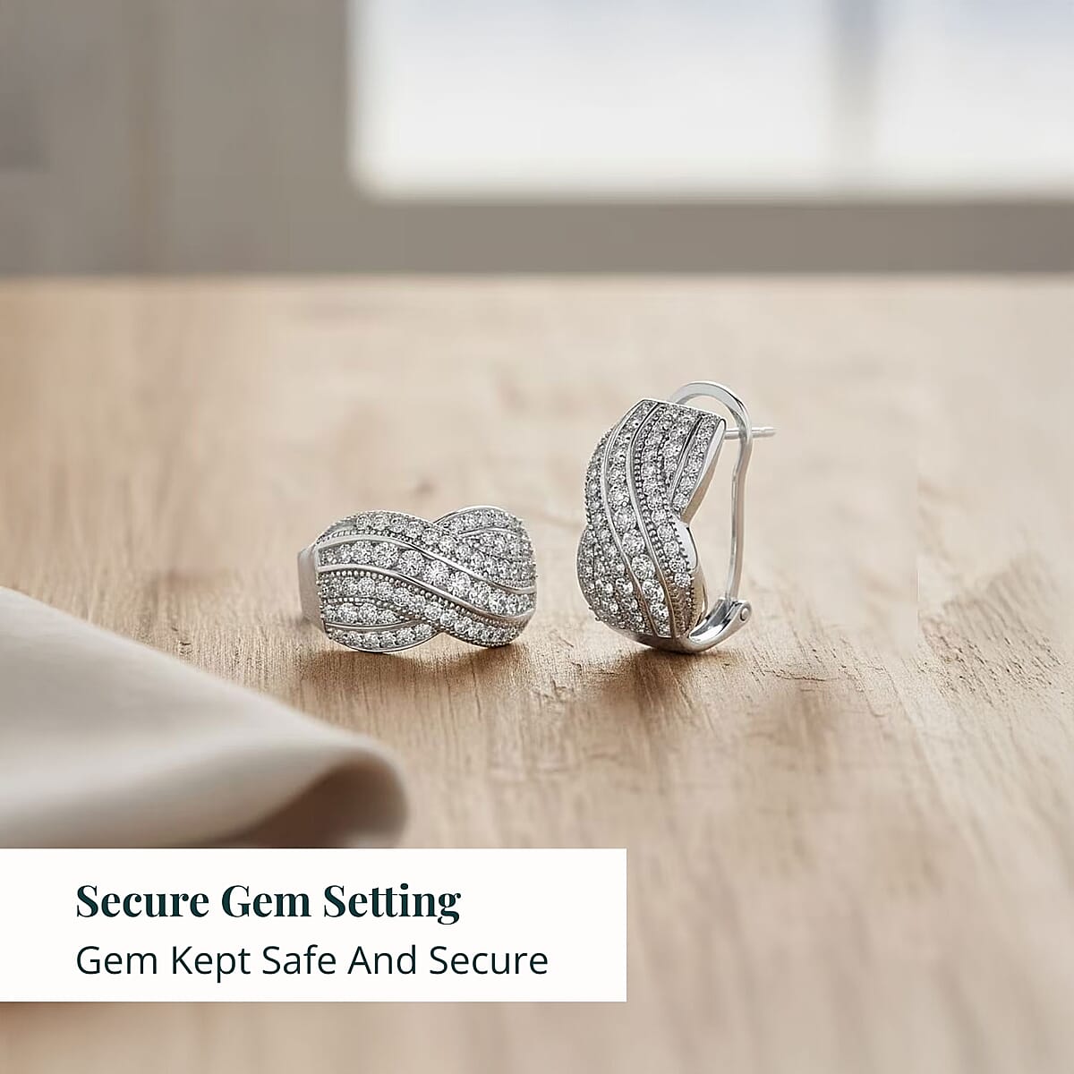 Doorbuster Luxuriant Lab Grown Diamond G-H SI 1.00 ctw Earrings in Rhodium Over Sterling Silver image number 4