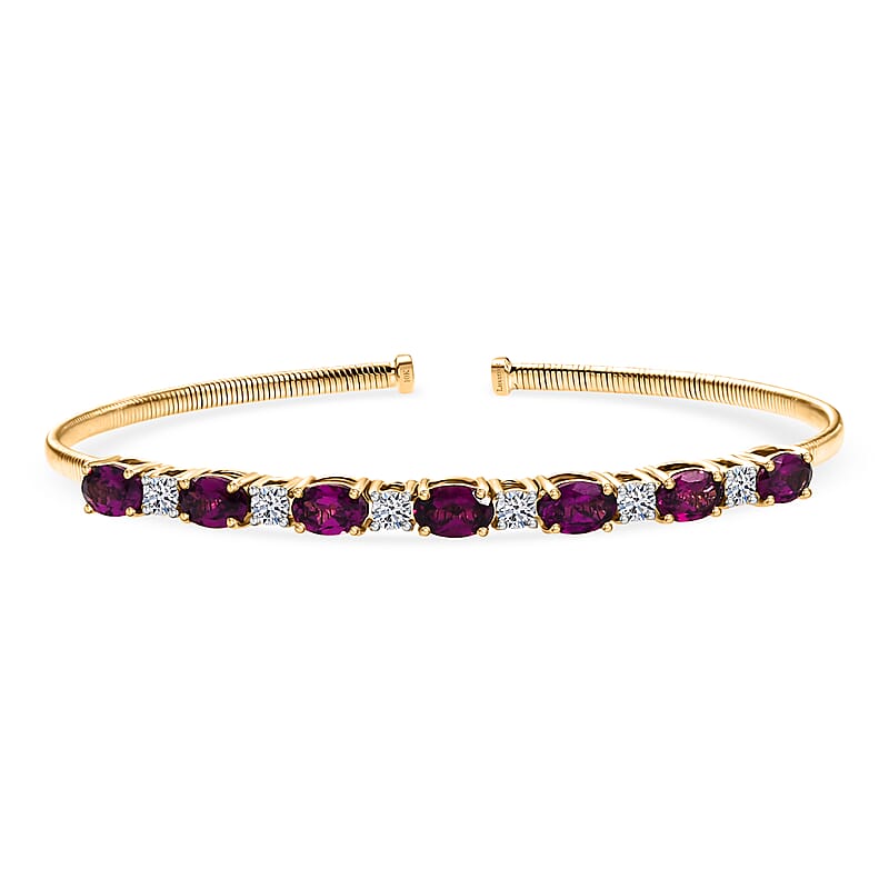  AAA Radiant Ember Garnet and Luxuriant Lab Grown Diamond E-F VS 4.40 ctw Cuff Bracelet in 10K Yellow Gold (7.25 In)