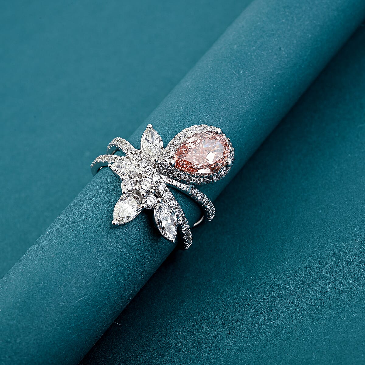 Luxuriant Lab Grown Pink Diamond and Lab Grown Diamond VS-VS2 3.00 ctw Ring in 14K White Gold (Size 8.0) image number 1