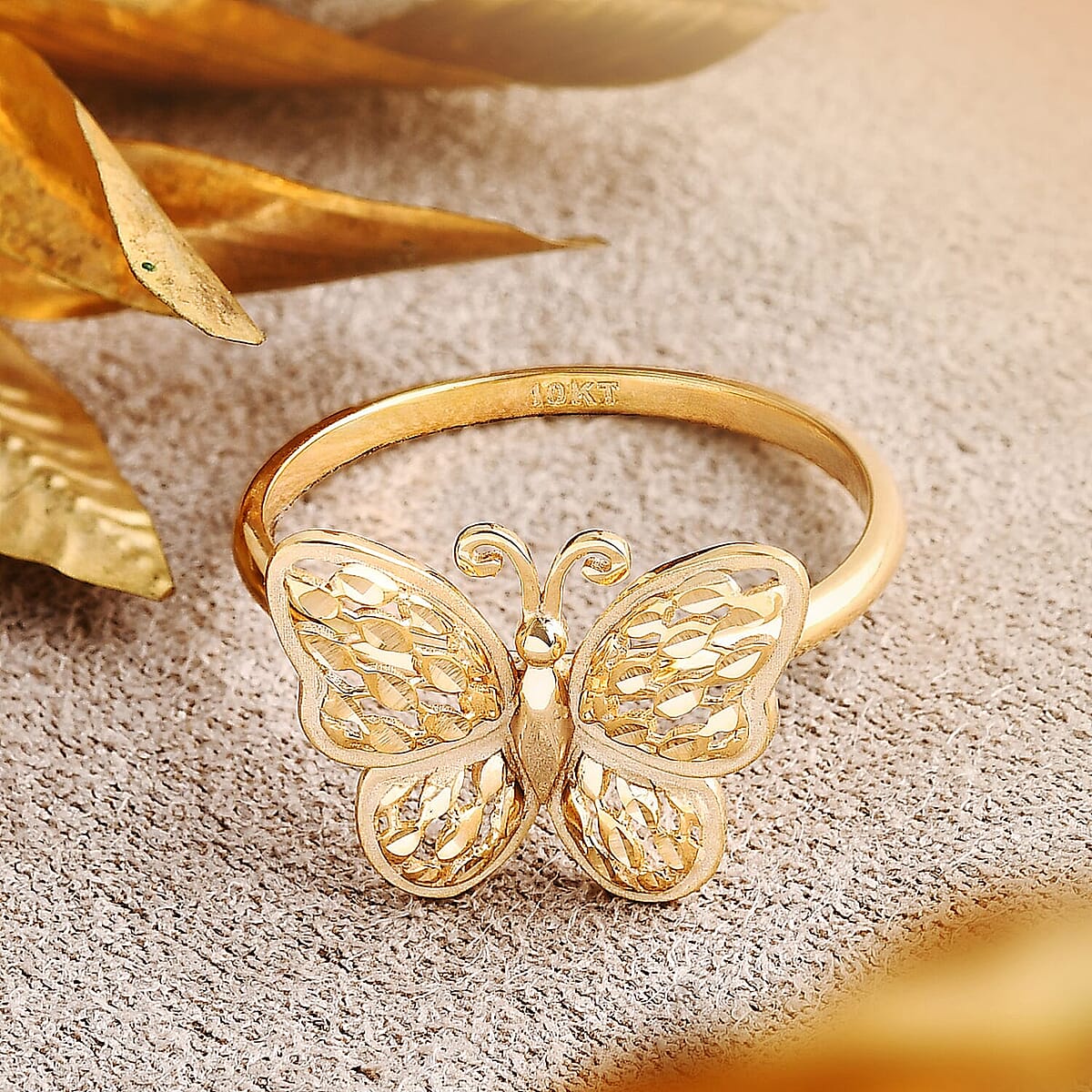 Butterfly Ring in 10K Yellow Gold (Size 11.0) 2.30 Grams image number 1