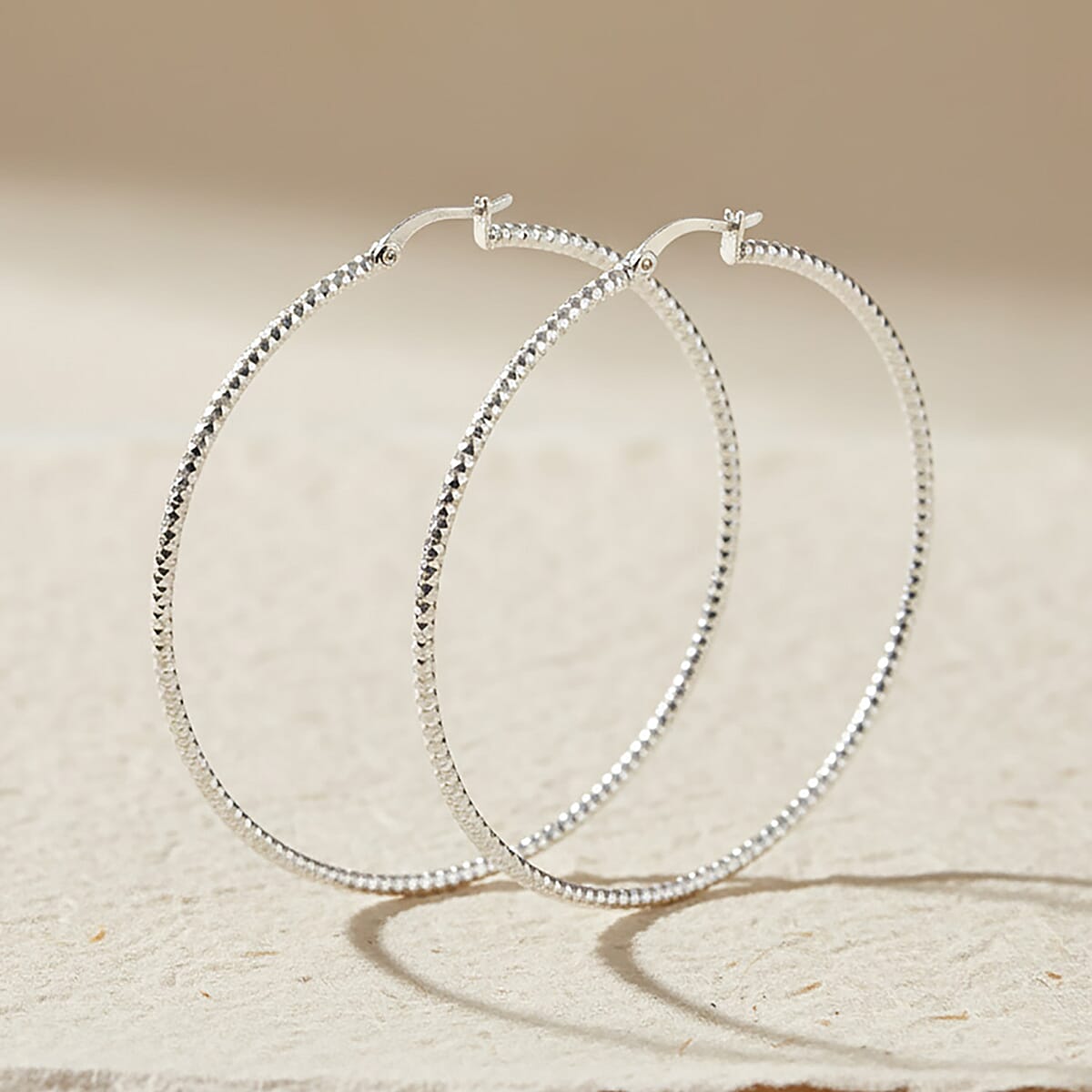 Groove Textured Hoop Earrings in Sterling Silver 6 Grams image number 1