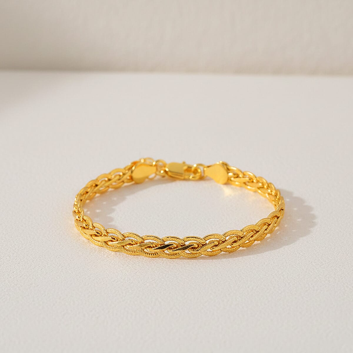 Twisted Link Bracelet in Goldtone (7.5-9.5In) image number 1