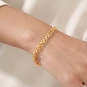 Twisted Link Bracelet in Goldtone (7.5-9.5In)