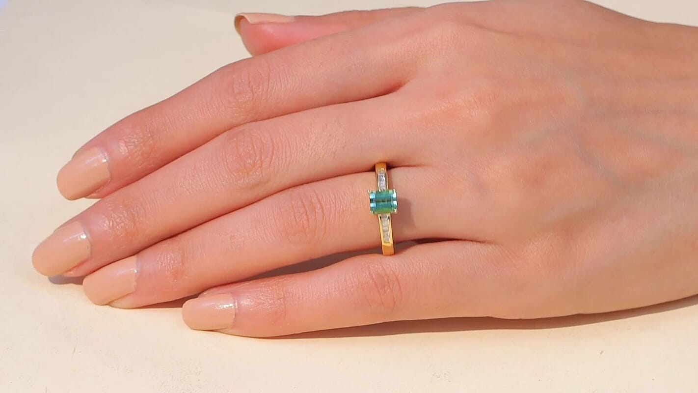 D'Joy Premium Mint Tourmaline, Diamond Ring in 18K Vermeil YG Over Sterling Silver (Size 6.0) 1.25 ctw