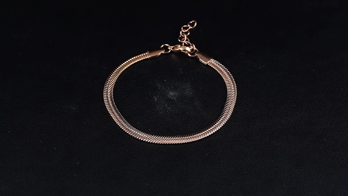 Snake Chain Bracelet in ION Plated Stainless Steel (7.0-8.0In)