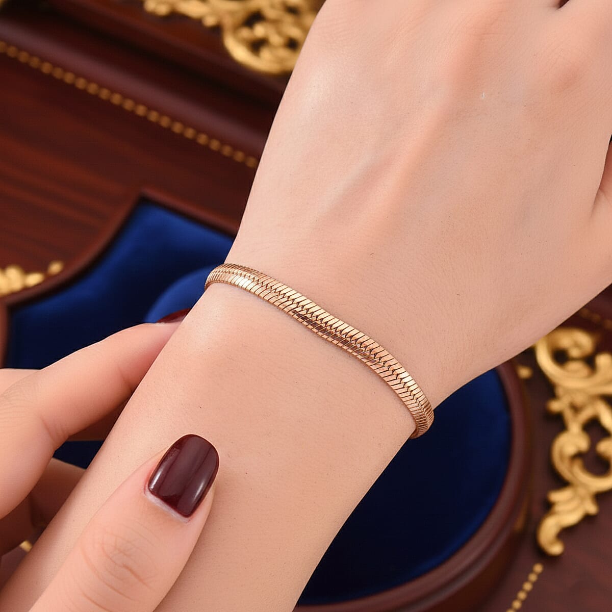 Snake Chain Bracelet in ION Plated RG Stainless Steel (7.0-8.0In) image number 2