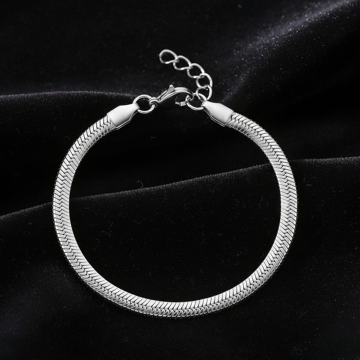 Snake Chain Bracelet in Stainless Steel (7.0-8.0In) image number 1