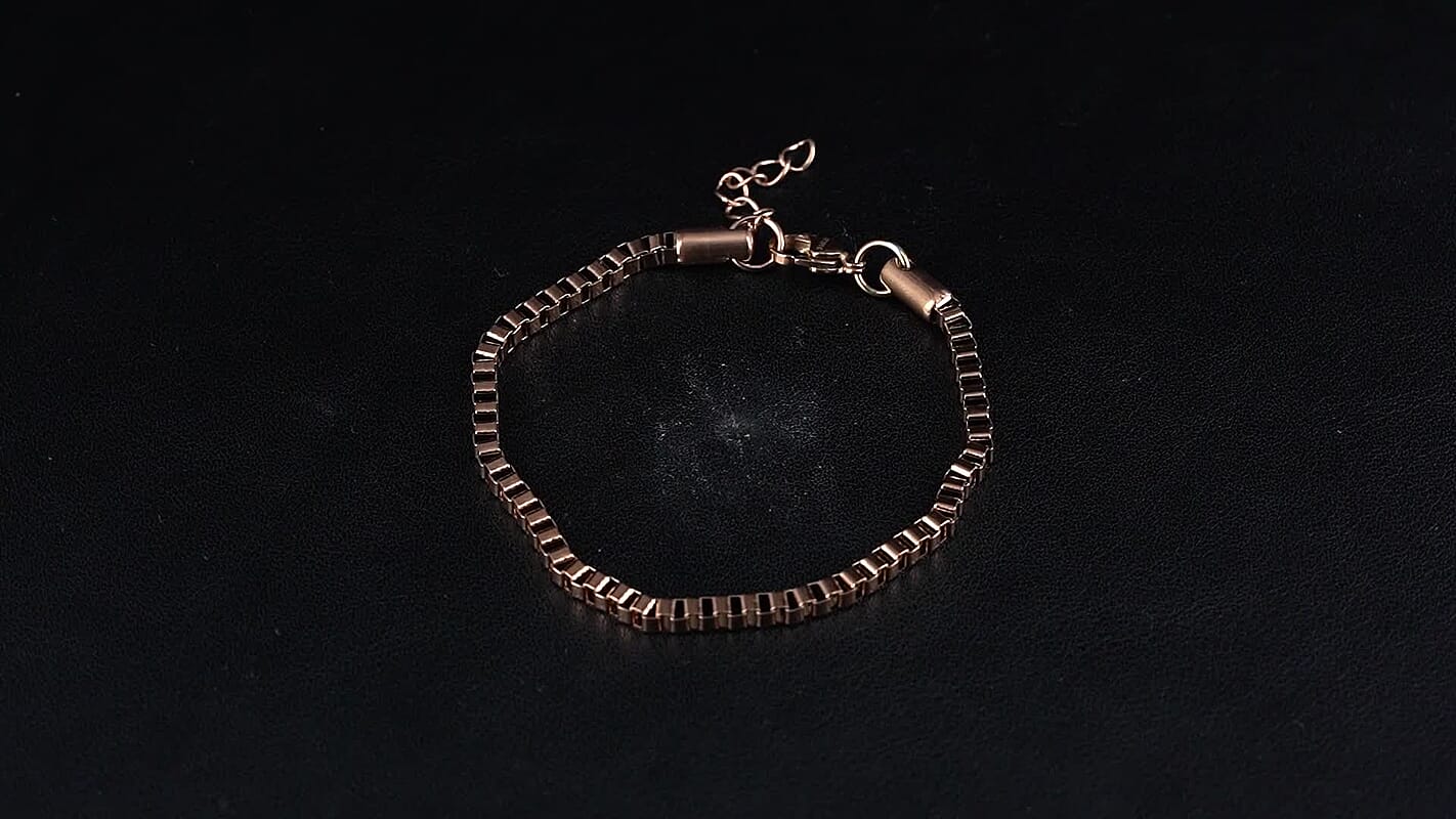 Classic Box Chain Bracelet in ION Plated RG Stainless Steel (7.0-8.0In)