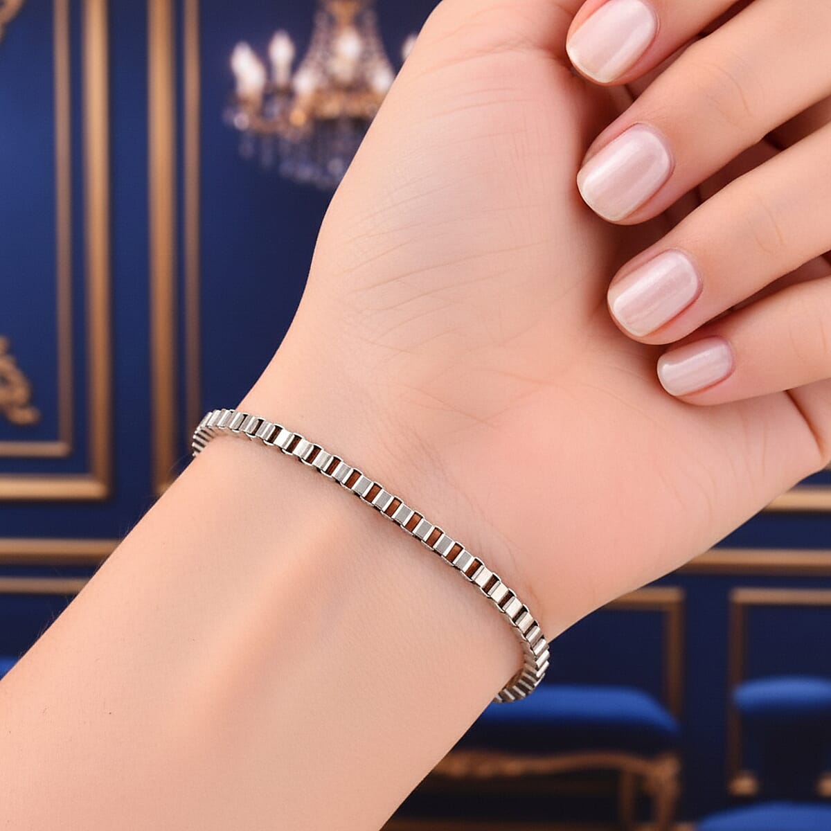 Classic Box Chain Bracelet in Stainless Steel (7.0-8.0In) image number 2