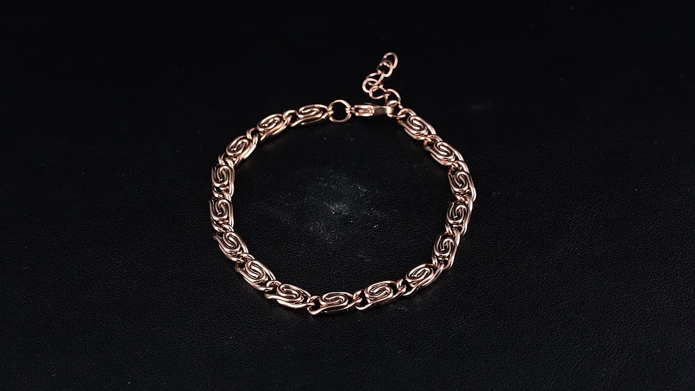 Byzantine Chain Bracelet in ION Plated RG Stainless Steel (7.0-8.0In)
