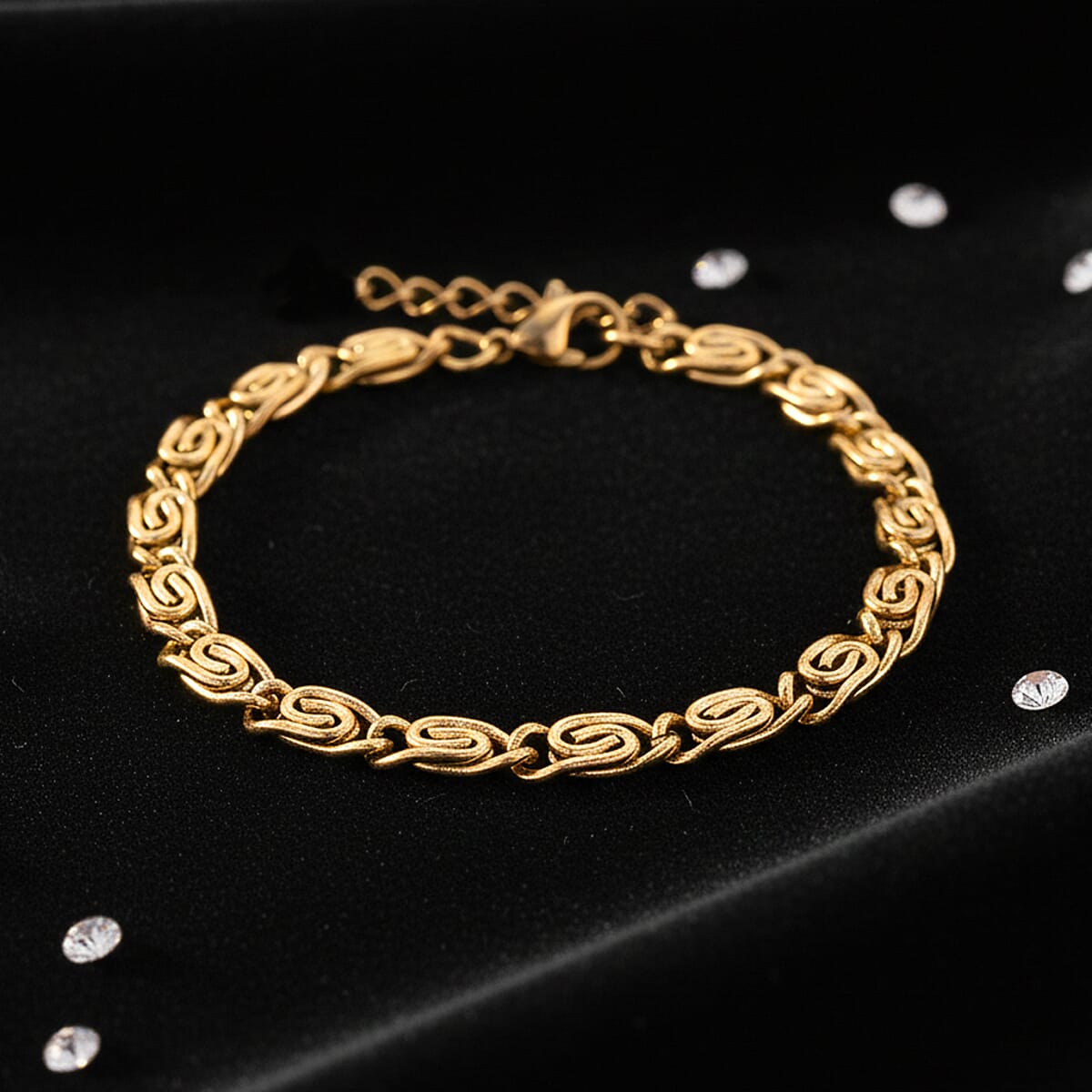 Byzantine Chain Bracelet in ION Plated YG Stainless Steel (7.0-8.0In) image number 1