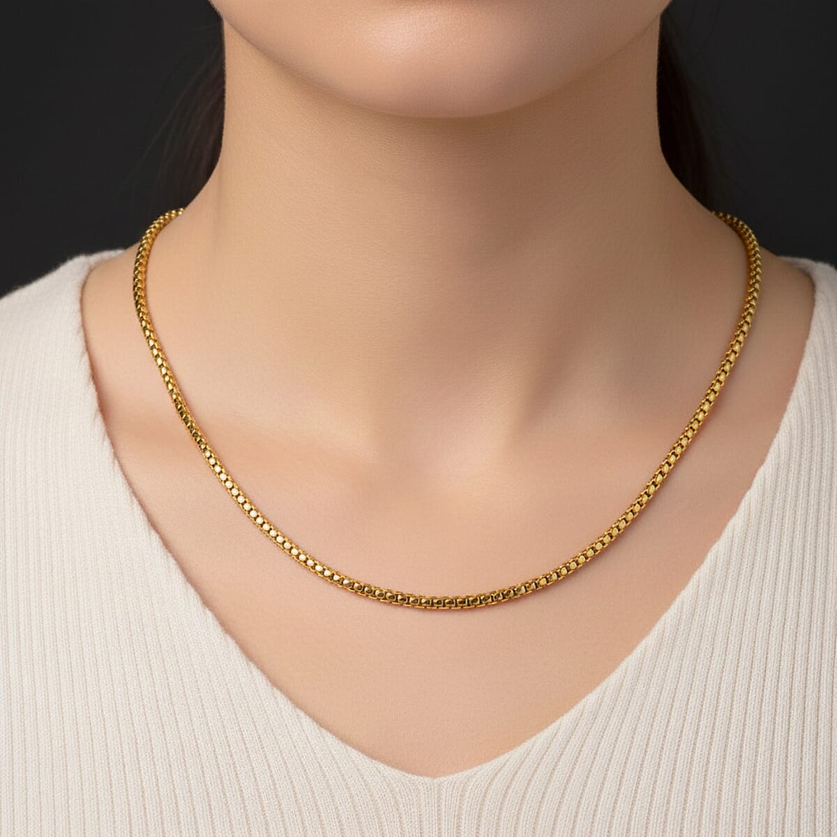 Box Chain Necklace in ION Plated YG Stainless Steel 24-26 Inches image number 2