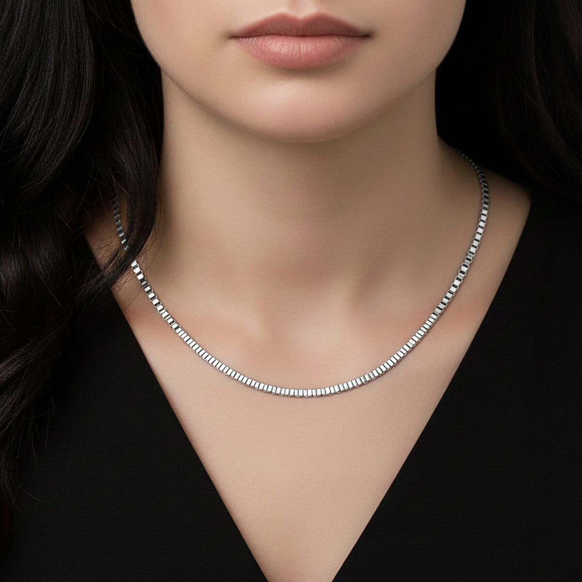 Classic Box Chain Necklace in Stainless Steel 24-26 Inches image number 2