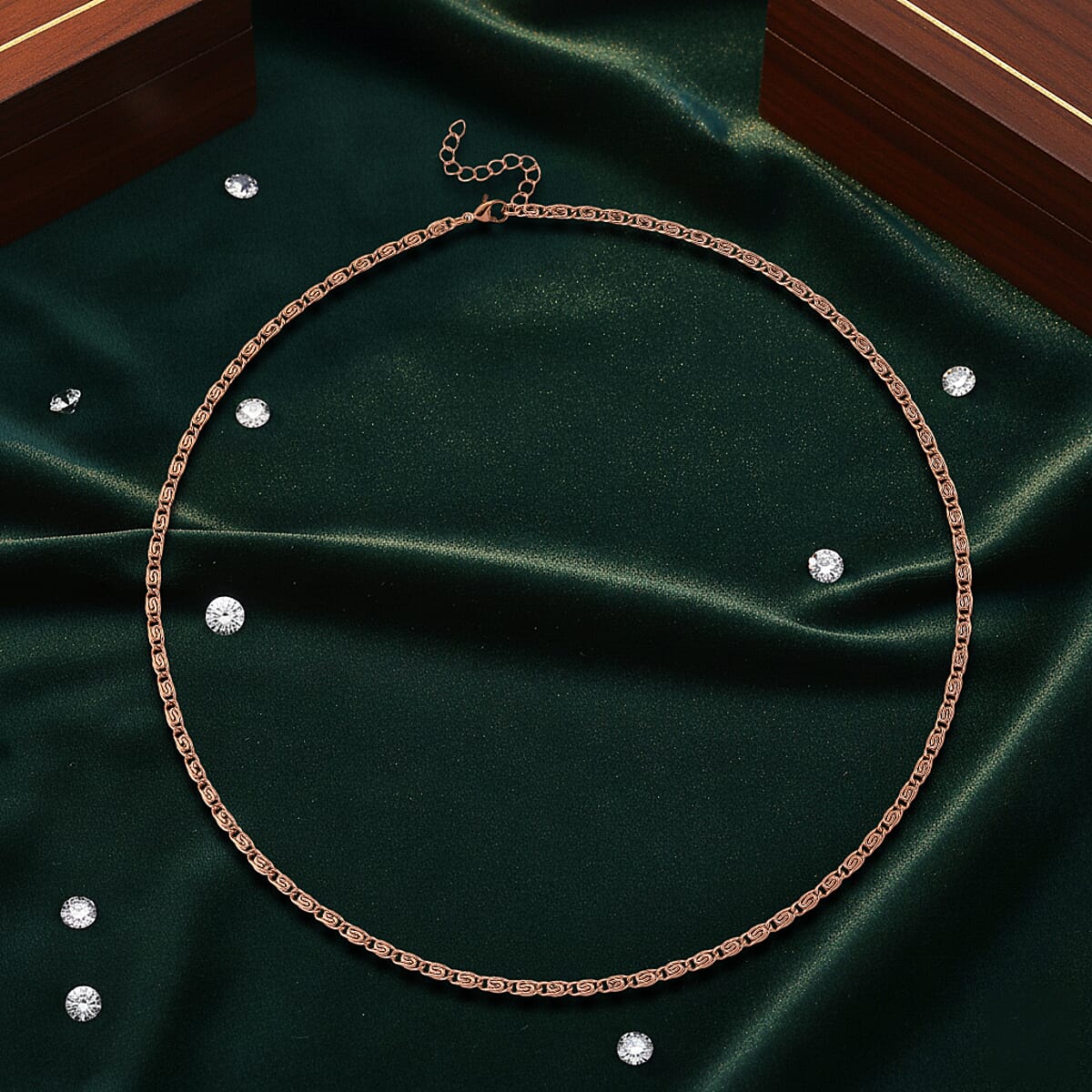 Byzantine Chain Necklace in ION Plated RG Stainless Steel 24-26 Inches image number 1