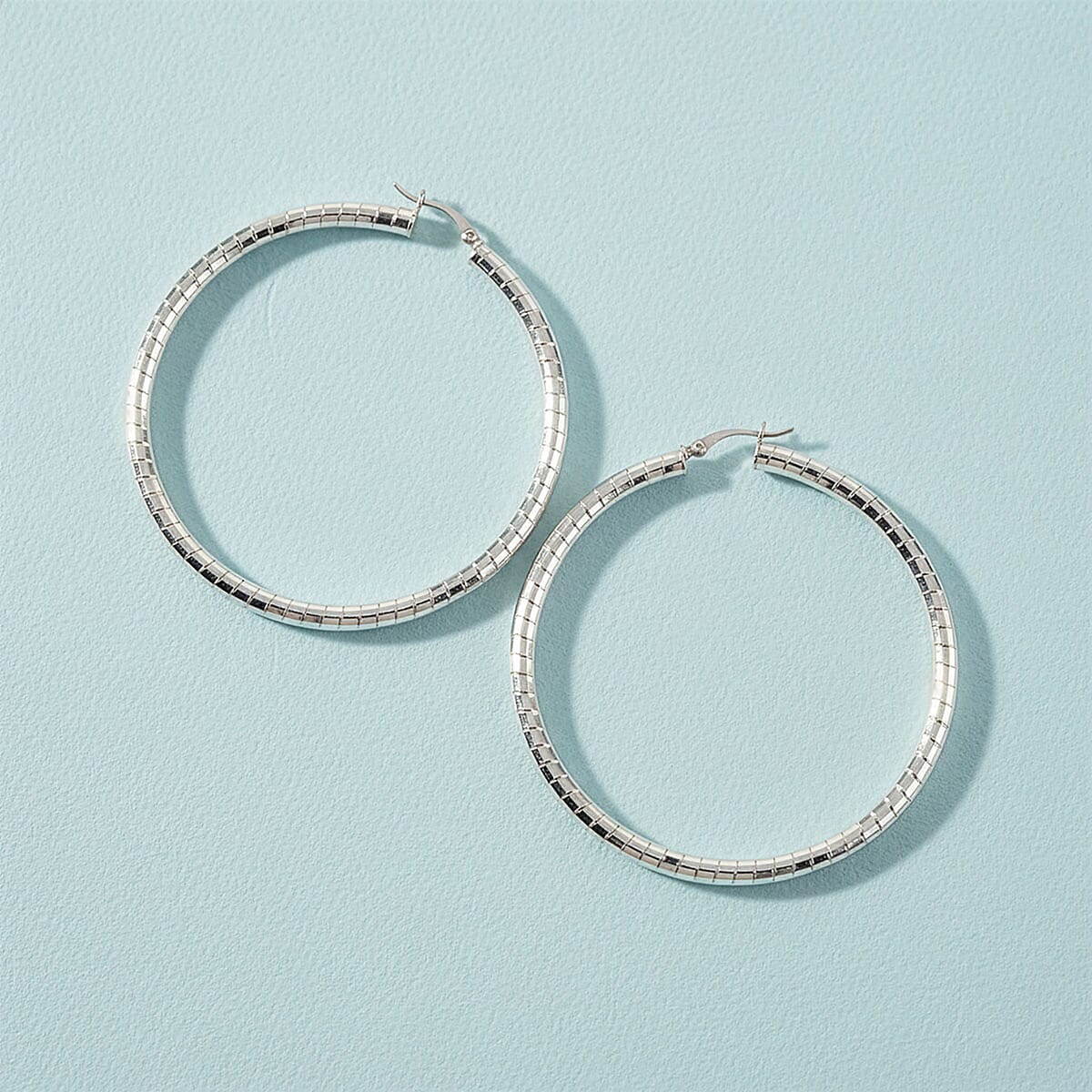 Sterling Silver 60mmx4mm Spiral Groove Hoop Earrings 12 Grams image number 1